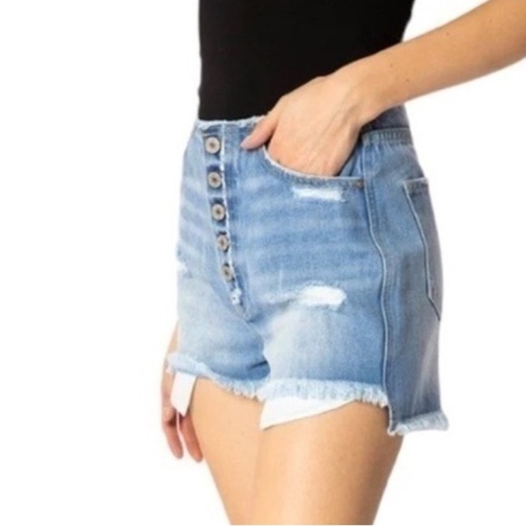KanCan Cutoff Denim Jean Shorts High Waisted (4) Button Fly Fringe Size W 31”x… - Picture 7 of 9